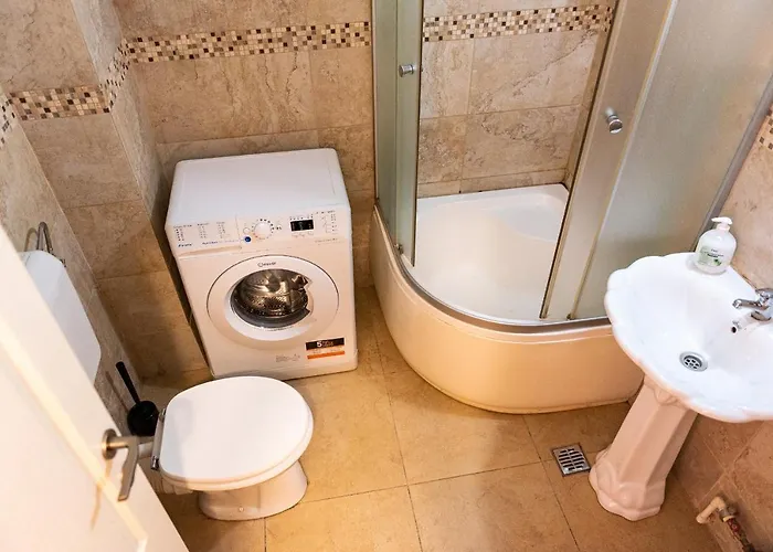 Ultra Modern Close To Old Town -