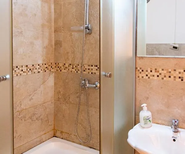 Ultra Modern Close To Old Town - Apartman *