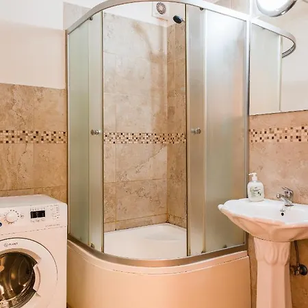 Appartamento Ultra Modern Close To Old Town -